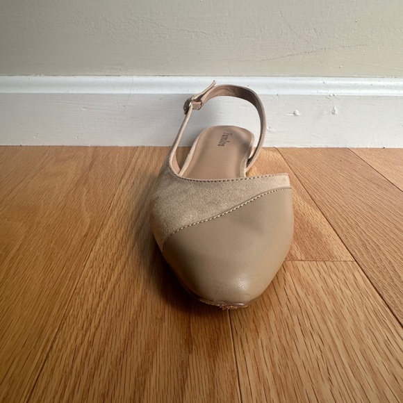 Women's Beige Slingback Flats 2.24 kitten heels - Picture 5 of 16